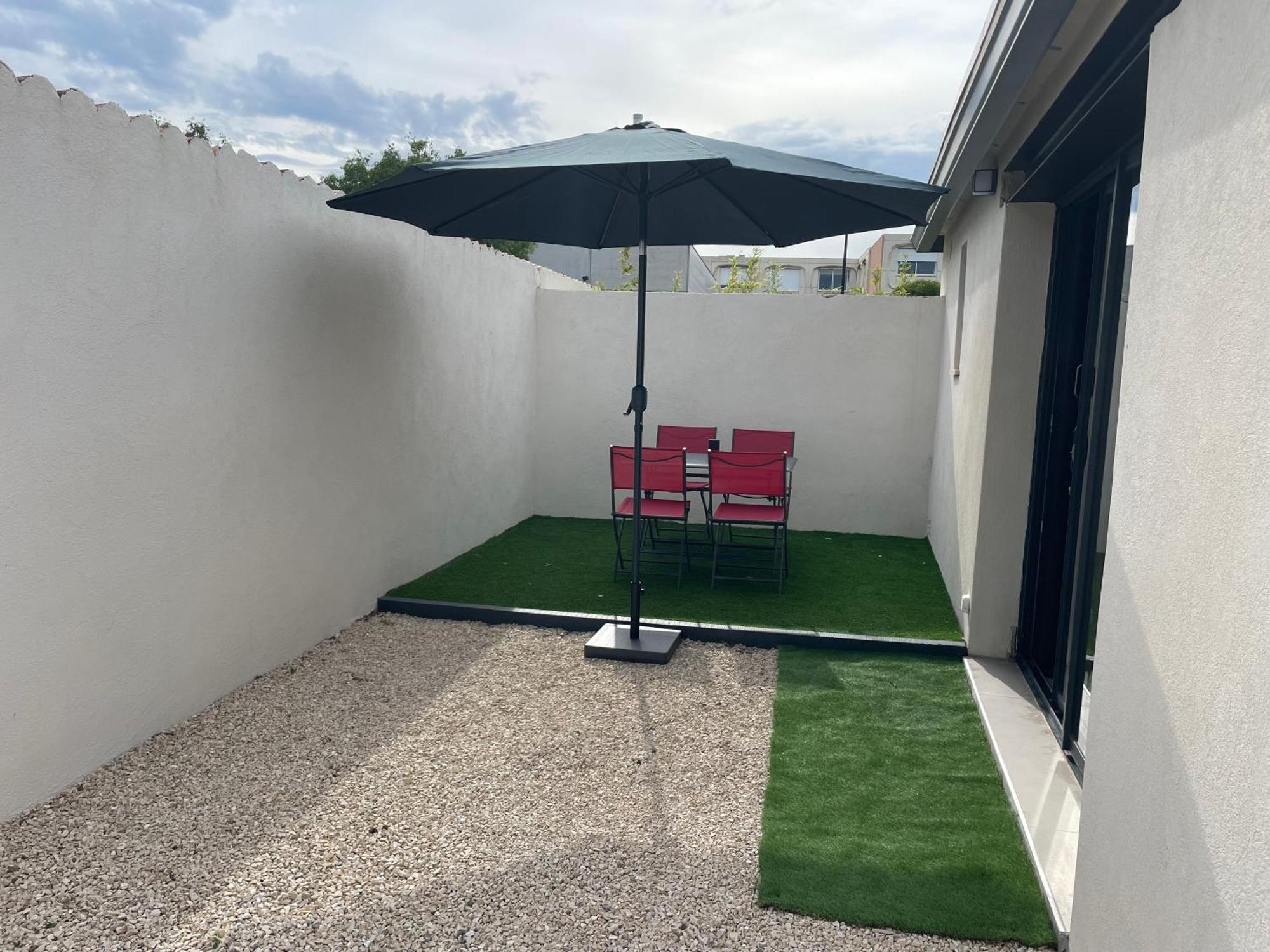 Maison De 40M2 Avec Jardin De 50M2 Orange  Bagian luar foto